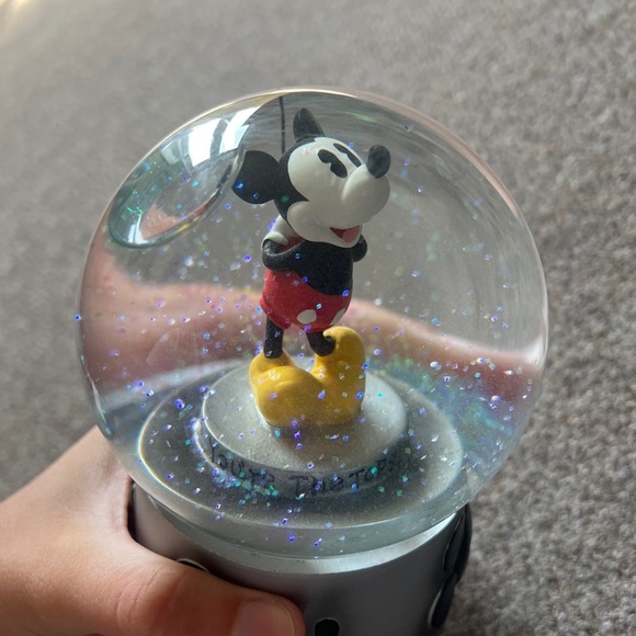 Snow globe - Picture 5 of 5